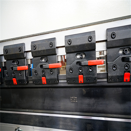 ไฮดรอลิก 200T/6000 CNC Press Break Delem CNC System X, Y1, Y2, R + แกน Z แบบแมนนวลและแกนยอด V เครื่องดัดแผ่นเหล็ก