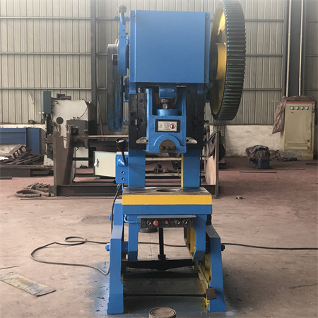 Amada Hydraulic CNC Punch Press เครื่องเจาะ CNC Turret