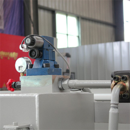 เครื่องดัดแผ่นโลหะไฮดรอลิกควบคุม CNC ที่ดีที่สุดของจีนใช้เบรกกดแบบกดจาก AccurL